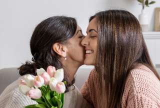 5 canciones que puedes dedicarle a tu mam&aacute; en este d&iacute;a