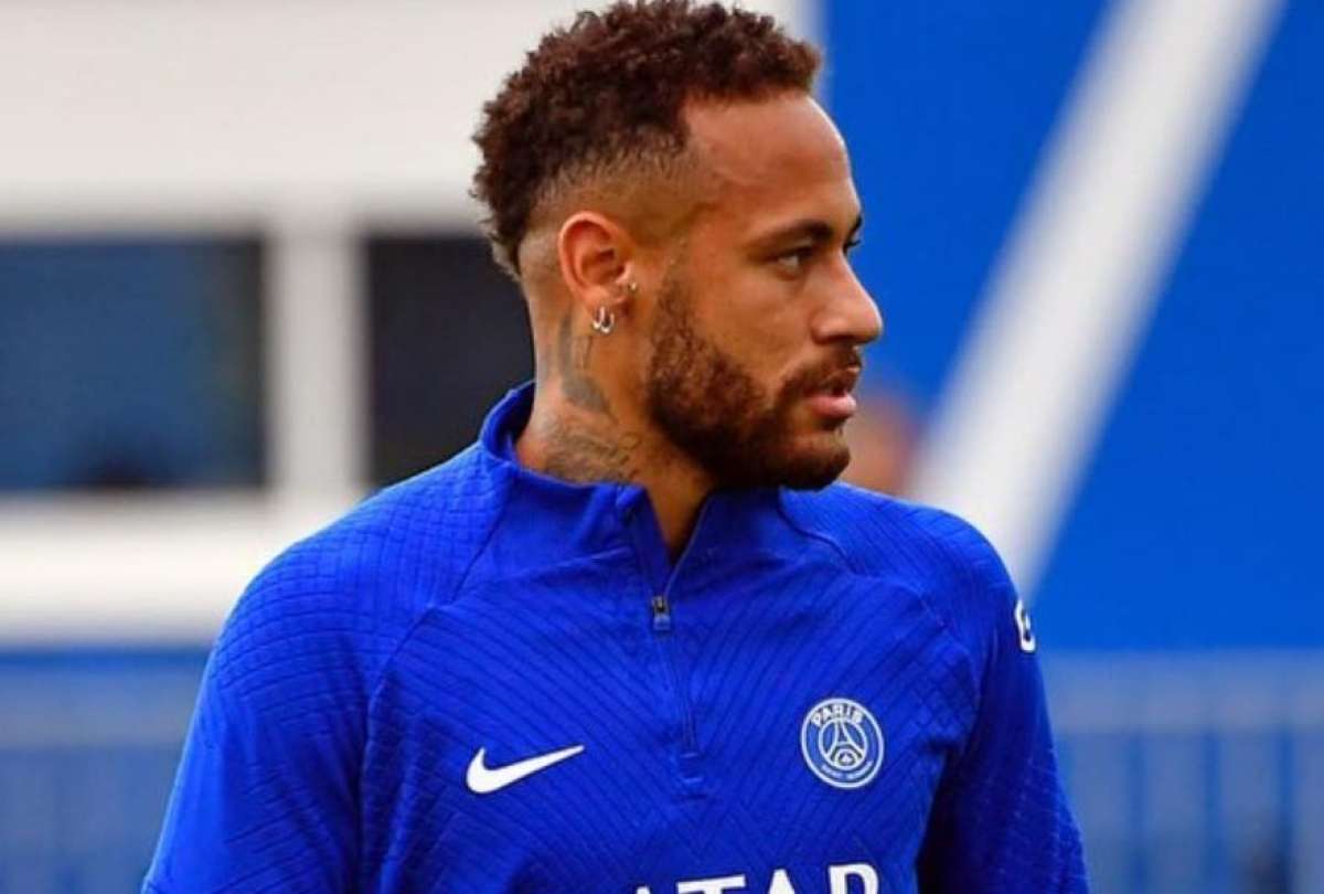Revelan la cl&aacute;usula de infidelidad de Neymar Jr.