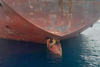 Tres personas fueron encontradas bajo un barco tras 11 d&iacute;as en altamar