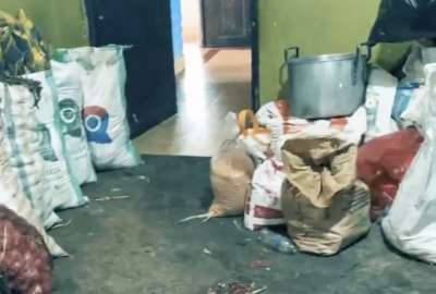 T&eacute;cnicos de la Arcsa hallaron alimentos podridos, suciedad extrema y c&aacute;rnicos en condiciones insalubres en un restaurante de Riobamba.