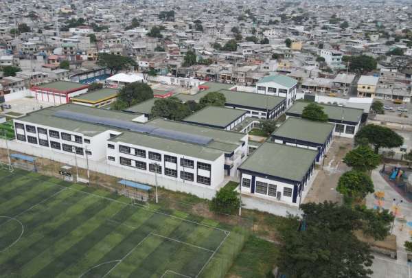 Unidad Educativa José Peralta fue repotenciada.