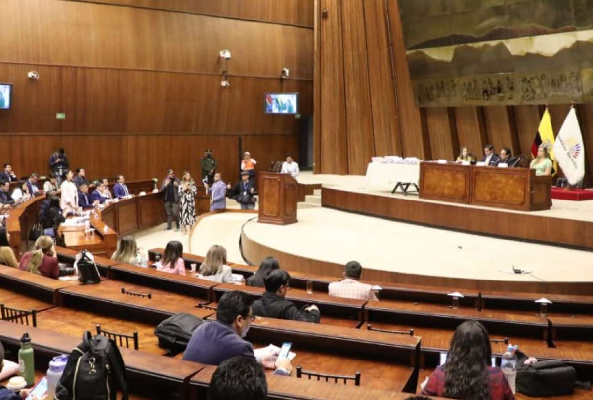 Es esta sesi&oacute;n, los legisladores de la comisi&oacute;n deber&aacute;n conocer y votar en informe sobre el juicio pol&iacute;tico al presidente Guillermo Lasso.