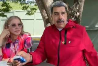 &iquest;Lujo inc&oacute;modo? Maduro esconde su reloj caro en video en vivo