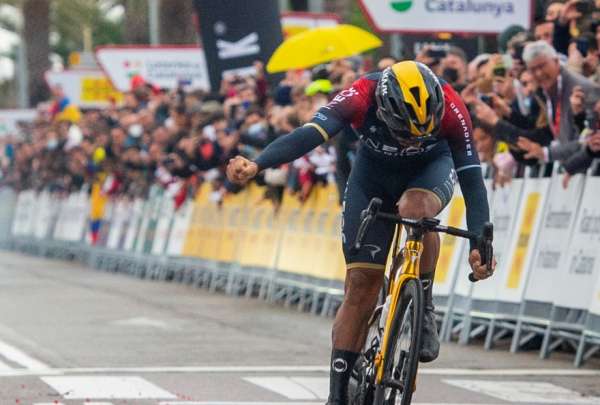 As&iacute; fue el triunfo de Carapaz en la sexta etapa de la Vuelta a Catalu&ntilde;a