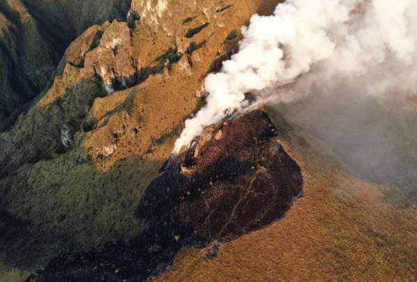 Un incendio se registr&oacute; en las laderas del Pichincha. 