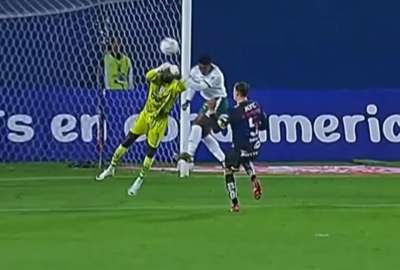 Mois&eacute;s Ram&iacute;rez sali&oacute; mal en el primer gol