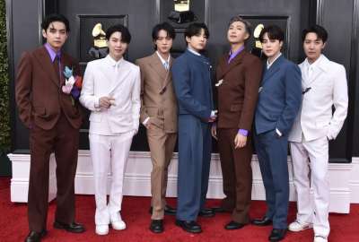 BTS no formar&aacute; parte del proyecto p&oacute;stumo de Michael Jackson, confirma su agencia