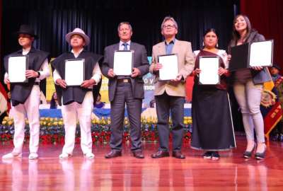 CNE entreg&oacute; credenciales a  cuatro asamble&iacute;stas en Imbabura