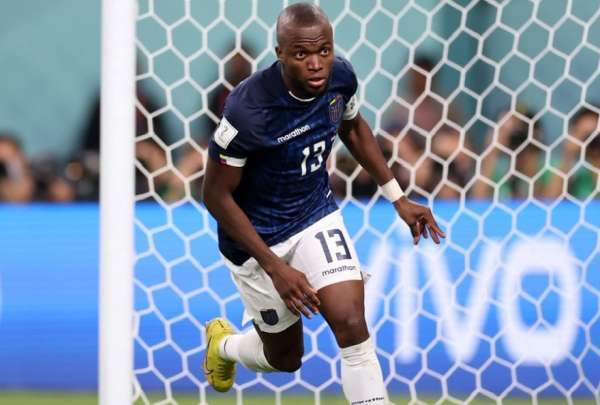 &Eacute;nner Valencia marc&oacute; el empate de la Tri en el duelo contra Pa&iacute;ses Bajos. 