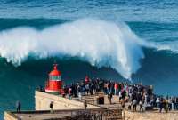 Conozca m&aacute;s sobre Nazar&eacute;, la ciudad con gigantescas olas.