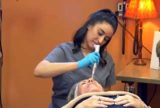 Tres mujeres se contagiaron de VIH tras someterse a faciales vampiro