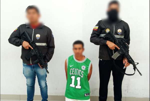 La Polic&iacute;a detuvo a uno de los sospechosos de asalto a un bus en la v&iacute;a Perimetral.