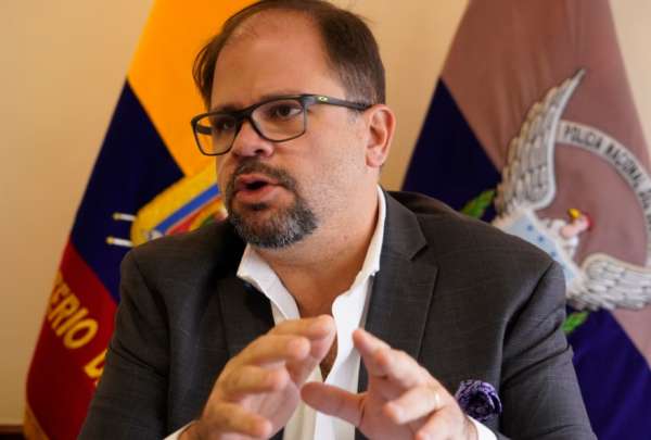 John Reimberg dio detalles acerca de depuraci&oacute;n en agencias de tr&aacute;nsito y Polic&iacute;a. 