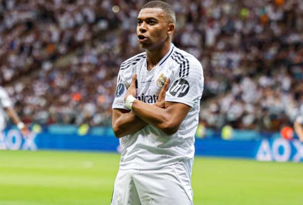 Kylian Mbapp&eacute; anot&oacute; su primer gol con Real Madrid
