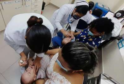 Hospital Monte Sina&iacute; implementa vacunatorio para inmunizar a neonatos
