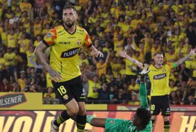 El 'Polaco' Francisco Fydriszewski festej&aacute; el segundo tanto del Barcelona SC, en la victoria sobre Liga de Quito.