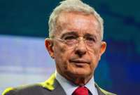 El expresidente de Colombia, Álvaro Uribe, fue sentenciado en primera instancia a 12 años de prisión por los supuestos delitos de soborno y fraude procesal.