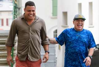&iquest;Cu&aacute;nto costar&iacute;an los pases de jugadores como Maradona y Ronaldo actualmente?