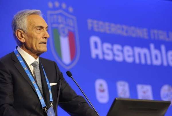 Gabriele Gravina, presidente de la Federaci&oacute;n Italiana de F&uacute;tbol, durante una presentaci&oacute;n