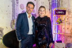 L'BEL celebr&oacute; la belleza y esencia de la mujer ecuatoriana con la visita exclusiva del actor Sebasti&aacute;n Mart&iacute;nez en Quito