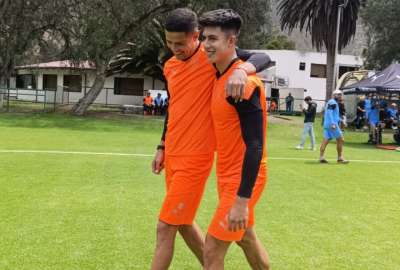 &Aacute;lex Arce (izquierda) se ir&aacute; al finalizar la temporada