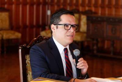 Jos&eacute; Julio Neira ocupa otros cargos por disposici&oacute;n presidencial, como director encargado de la UAFE y el SERCOP. 