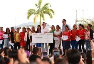 Presidente Noboa lanza desde Tena el Cr&eacute;dito Agro-Violeta para impulsar a mujeres rurales