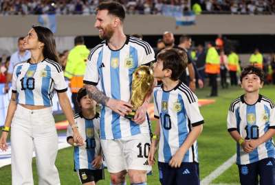 Lionel Messi revela d&oacute;nde guarda sus trofeos y medallas