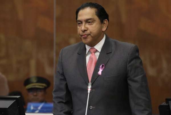 Lucio Guti&eacute;rrez fue encontrado responsable de cometer violencia pol&iacute;tica de g&eacute;nero.