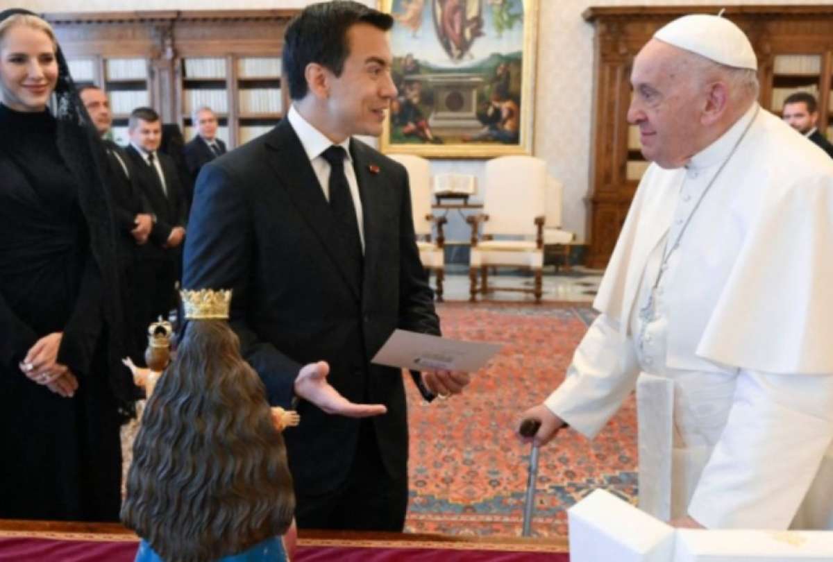 El presidente Noboa se reunió con el papa Francisco el 13 de mayo de 2024.