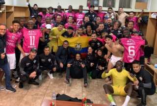 Independiente del Valle vivi&oacute; una fiesta en el camerino