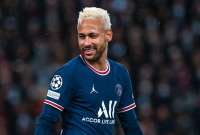 Neymar tuvo que levantar el &aacute;nimo de Messi luego del partido ante el Madrid