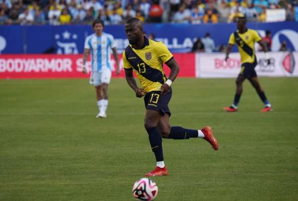 Enner Valencia no est&aacute; para 90 minutos
