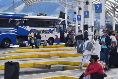 Manab&iacute; y Esmeraldas son los destinos escogidos por los viajeros para el feriado