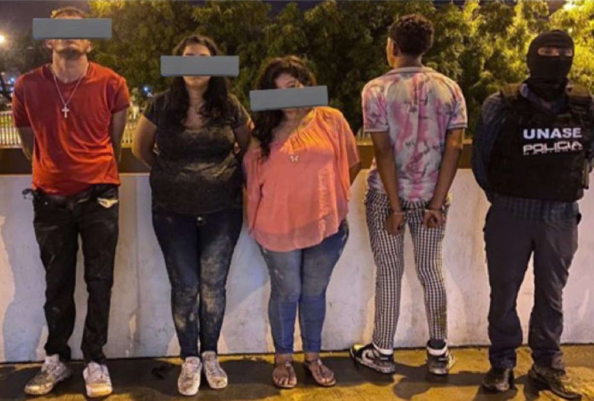 Policía detiene a secuestradores en Santa Elena, entre ellos un menor de edad