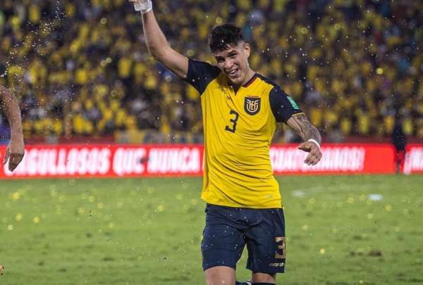 Hincapi&eacute; tiene calificaci&oacute;n de 86 en FUT22