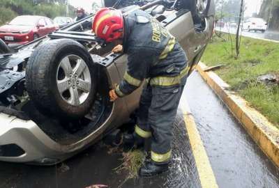 Una persona result&oacute; herida, tras accidente en la avenida Sim&oacute;n Bol&iacute;var, en Quito