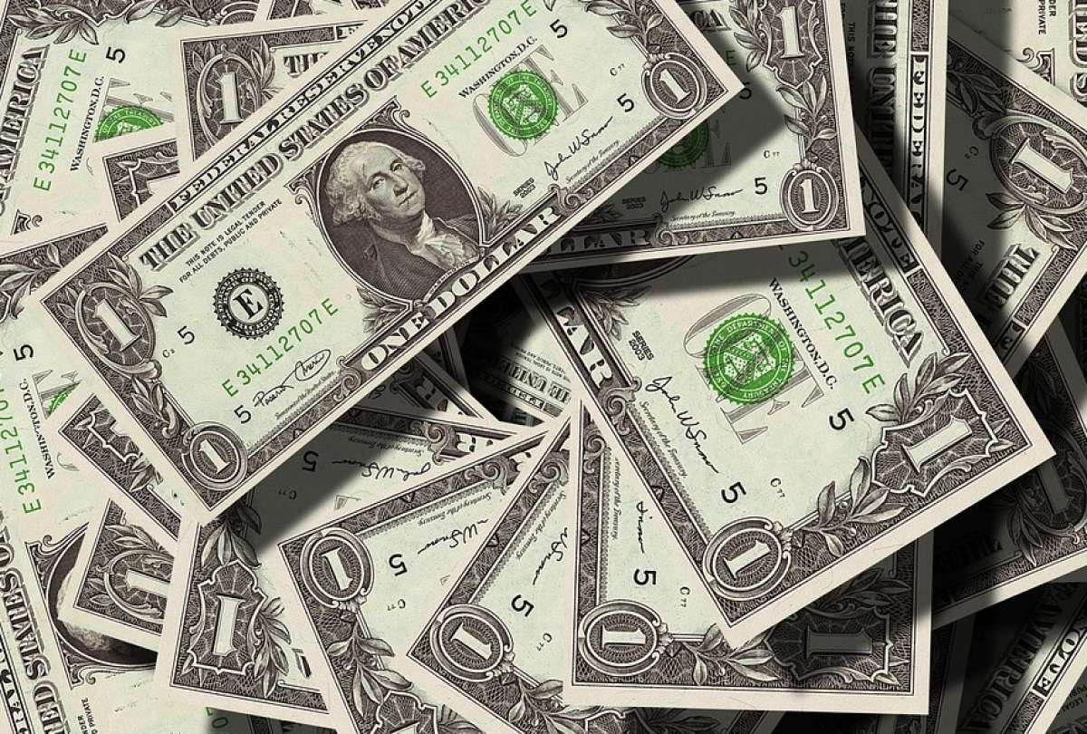 El precio del dolar lleg&oacute; a un m&aacute;ximo hist&oacute;rico en Colombia