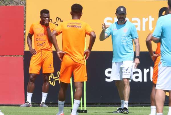 F&eacute;lix S&aacute;nchez Bas apunta, por ahora, a pasar la fase de grupos