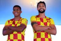 Aucas present&oacute; su nueva camiseta