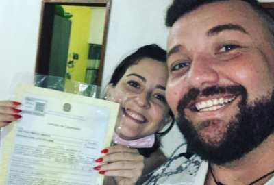 La pareja se mostr&oacute; feliz por el divorcio