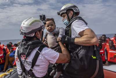Rescatan a un centenar de migrantes, entre ellos 22 ni&ntilde;os, en el Mediterr&aacute;neo