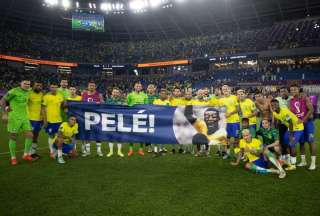 Varios jugadores enviaron mensajes a Pel&eacute; en medio de su crisis de salud