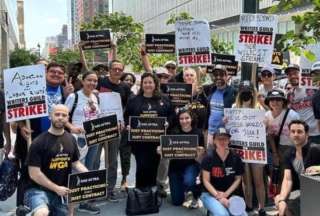 Pel&iacute;culas aplazan su estreno por la huelga de actores y guionistas