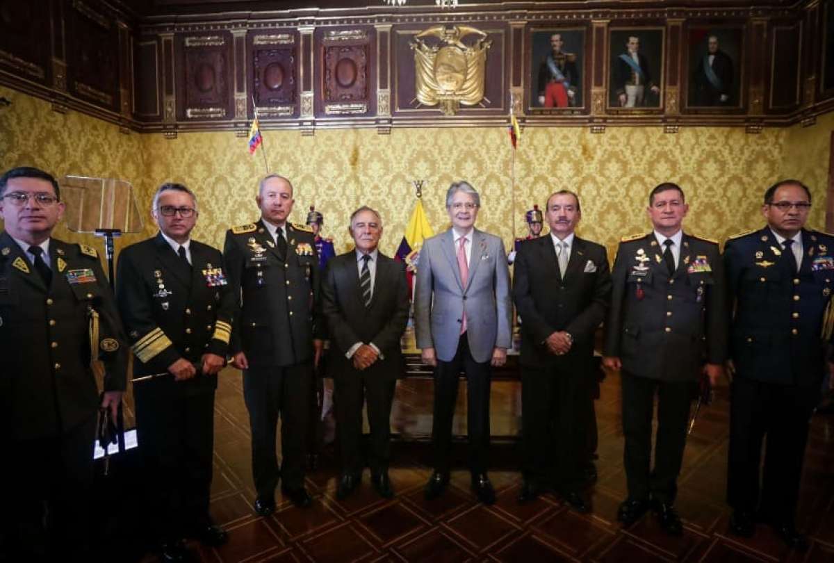 El presidente Guillermo Lasso posesion&oacute; oficialmente a los militares en servicio pasivo