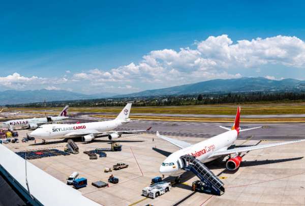 Las operaciones a&eacute;reas se cerrar&aacute;n desde las 02:00 hasta las 13:00 debido a trabajos de mantenimiento.