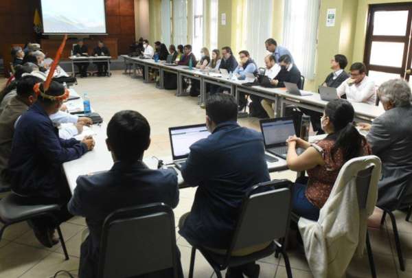 Los integrantes de la Mesa han realizado varias protestas en los exteriores del CJ para exigir la reincorporaci&oacute;n en sus cargos. 