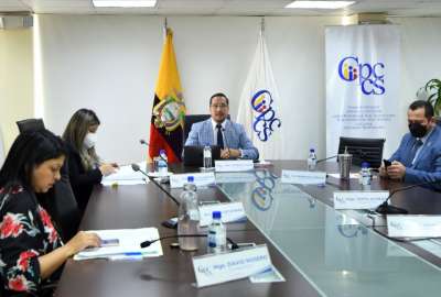 Asamble&iacute;sta de Alianza Pa&iacute;s es acusada por cobros ilegales
