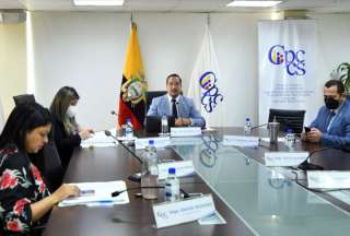 Asamble&iacute;sta de Alianza Pa&iacute;s es acusada por cobros ilegales