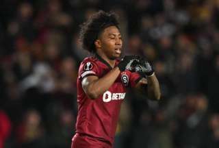 Angelo Preciado se consagr&oacute; campe&oacute;n en Rep&uacute;blica Checa con el Sparta Praga